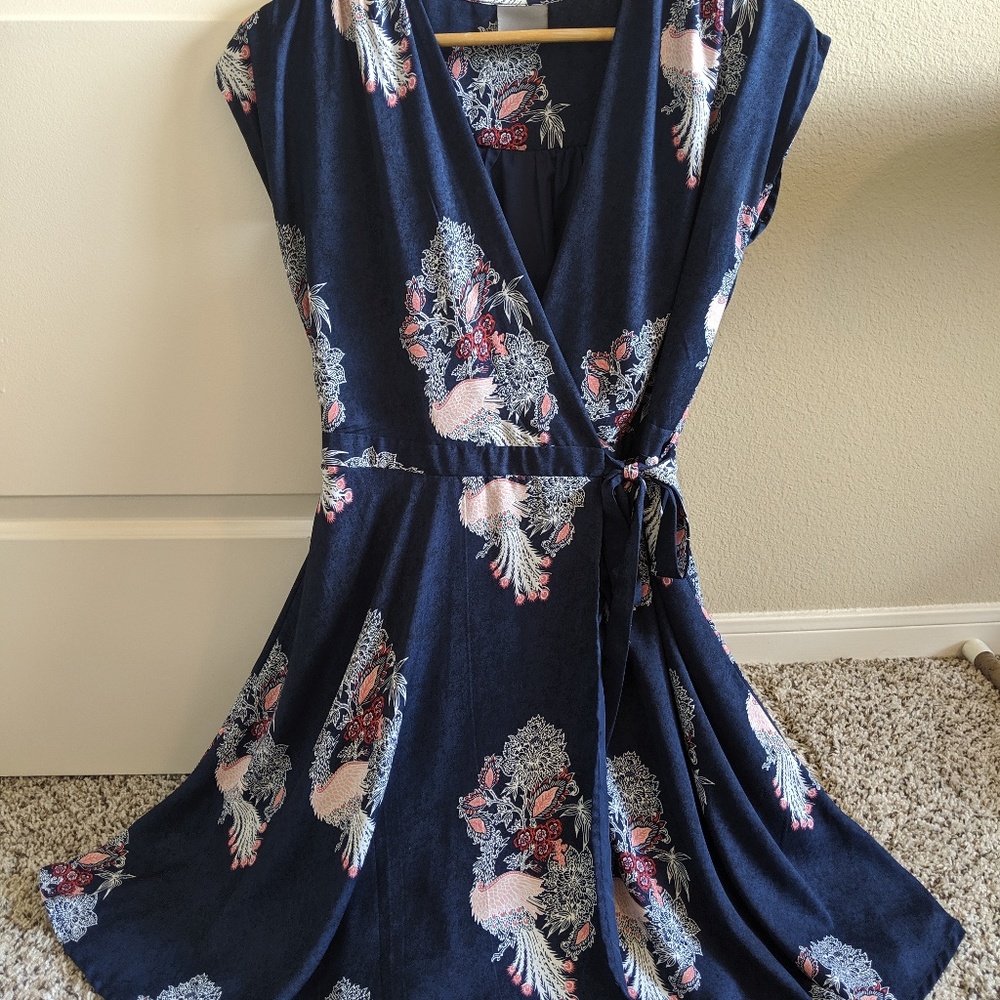 HOST PICK! NEW Peacock Wrap Dress by Vero Moda!